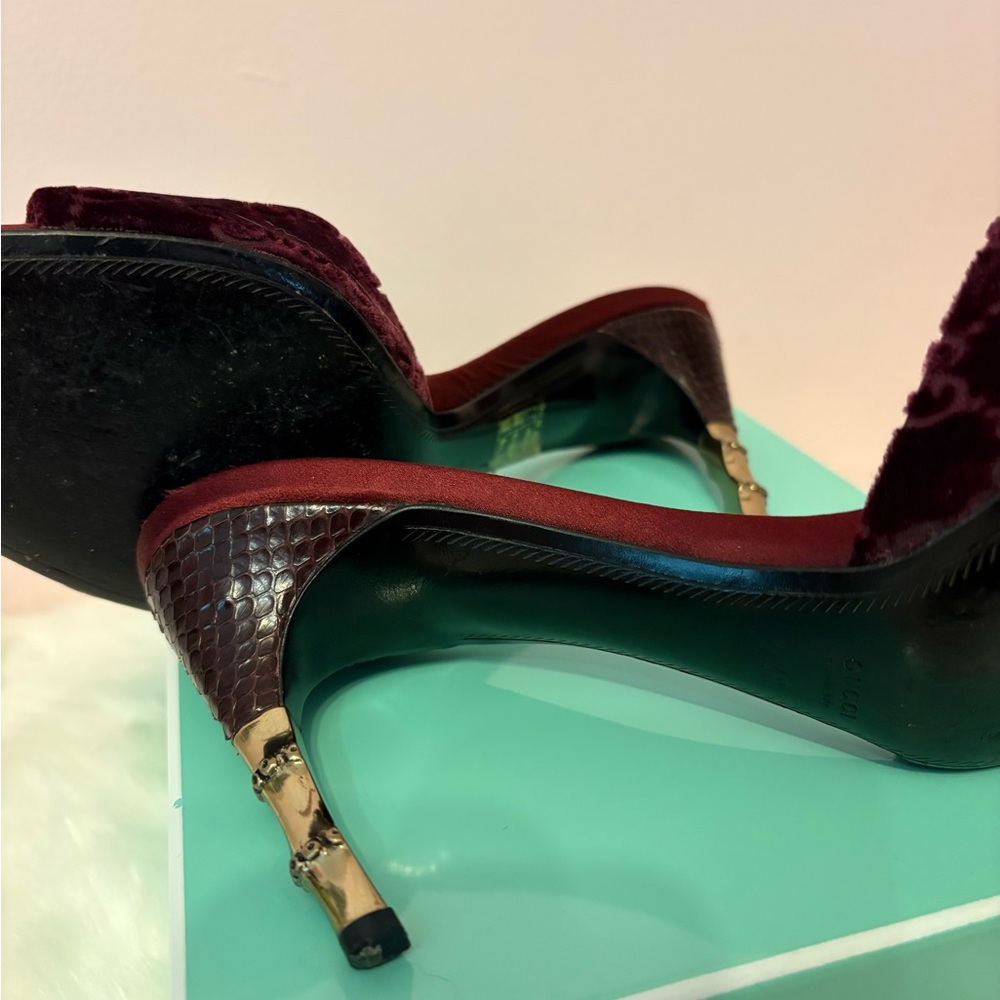 Gucci Burgundy Velvet Mules - Picture 6 of 15